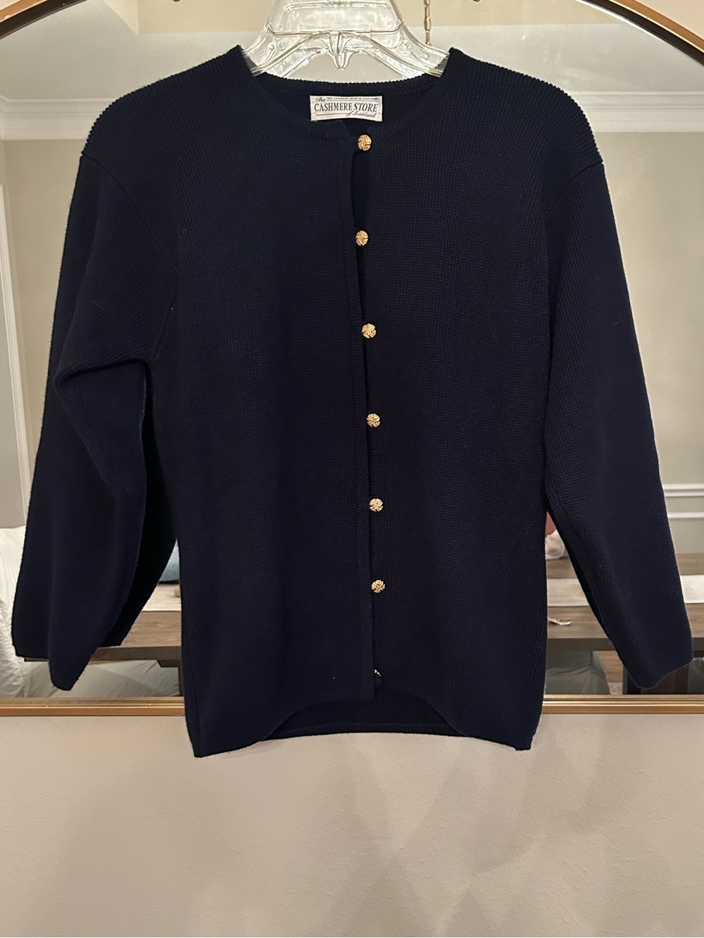 Women's Navy Button-Front Cashmere Cardigan - From Scotland 🏴󠁧󠁢󠁳󠁣󠁴󠁿